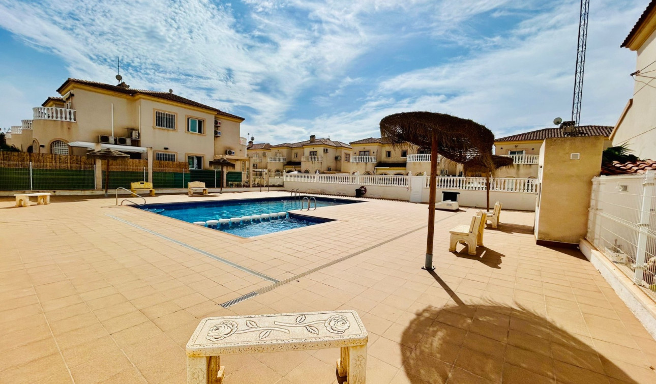 Resale - Single Family Home - Torrevieja - Sector 25