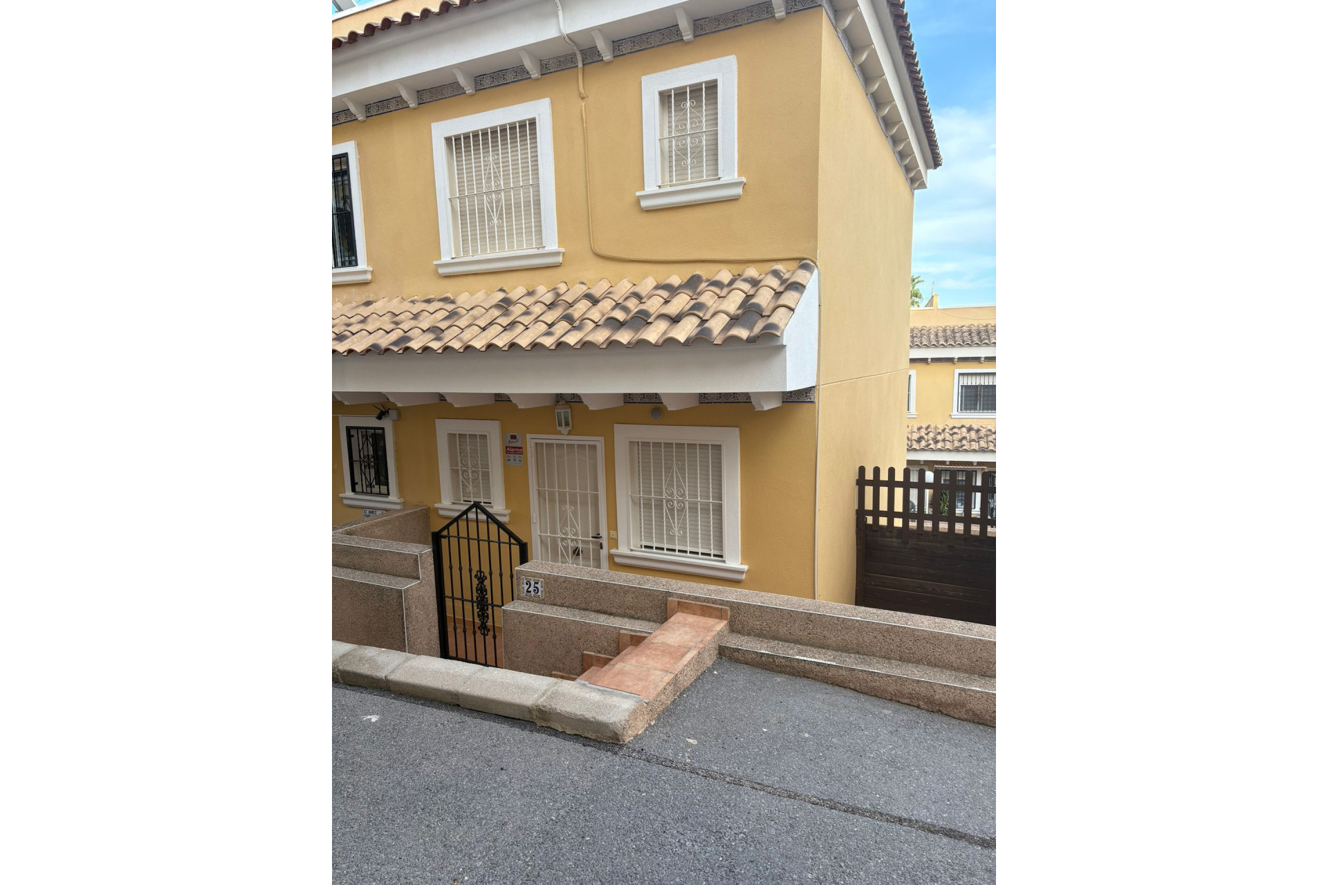 Resale - Town House - Algorfa