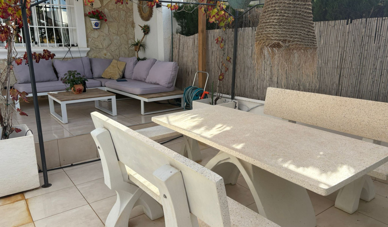 Resale - Town House - Algorfa