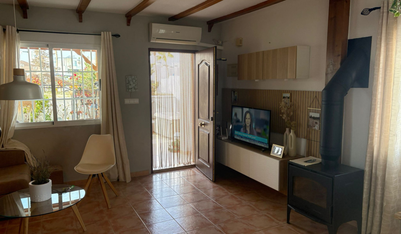 Resale - Town House - Algorfa