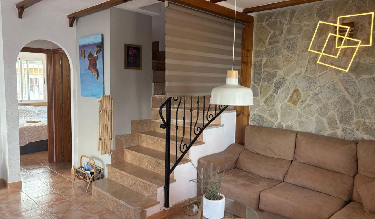 Resale - Town House - Algorfa