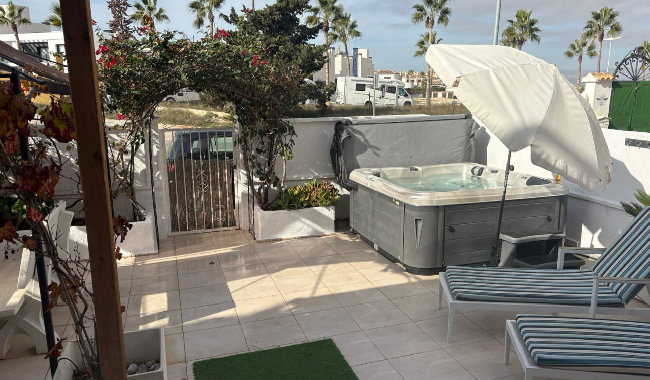 Resale - Town House - Algorfa