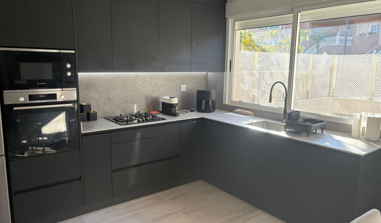 Resale - Town House - Algorfa