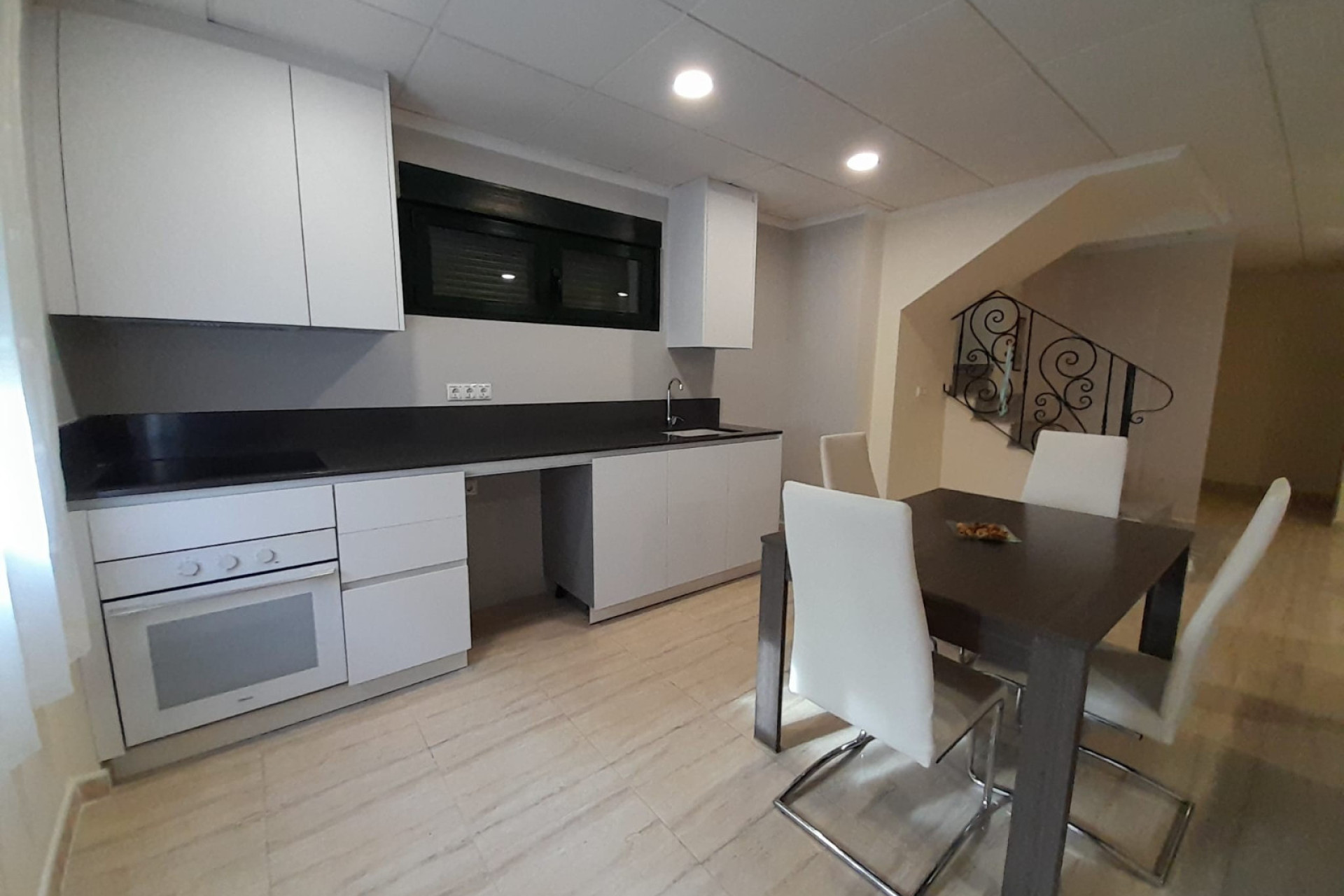 Resale - Town House - Ciudad Quesada