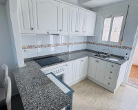 Resale - Town House - Daya Nueva