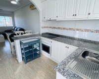 Resale - Town House - Daya Nueva