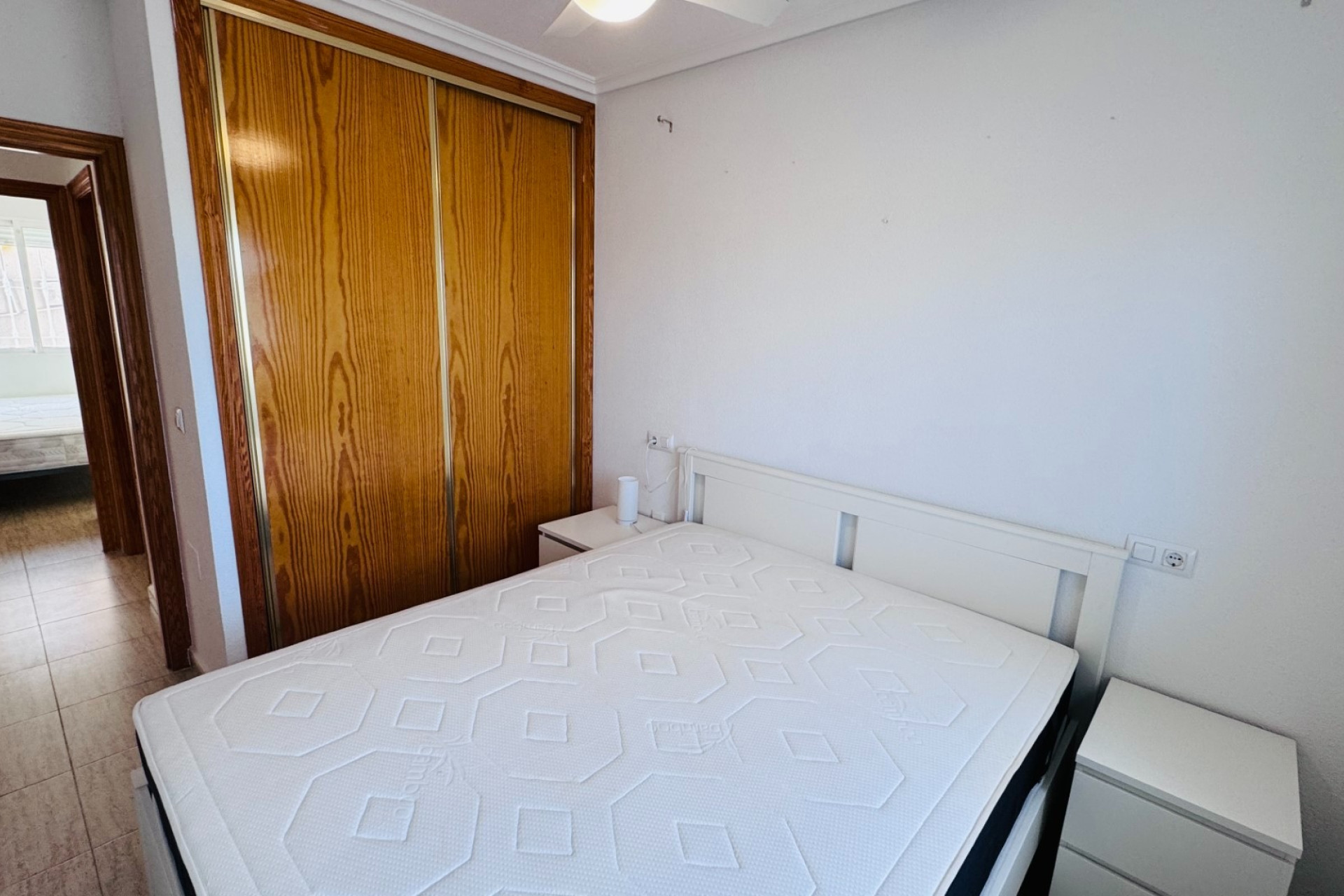 Resale - Town House - Daya Nueva