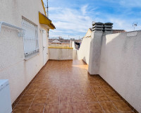 Resale - Town House - Daya Nueva