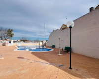 Resale - Town House - Daya Nueva