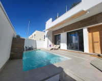 Resale - Town House - Daya Vieja