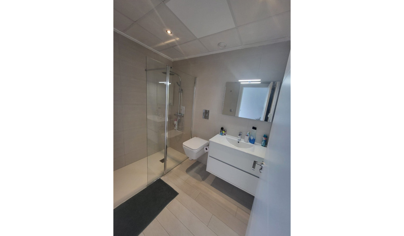 Resale - Town House - Daya Vieja