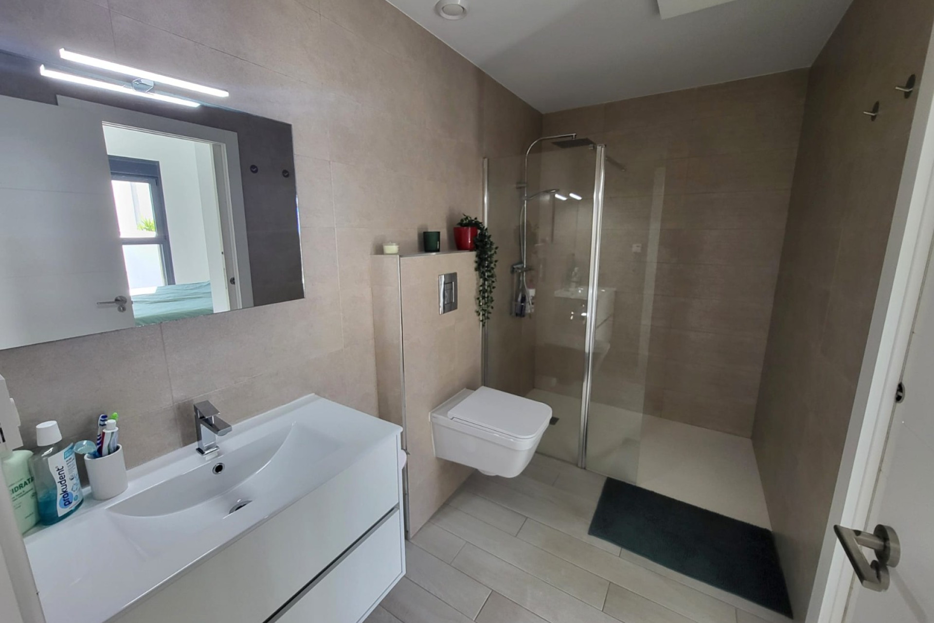 Resale - Town House - Daya Vieja