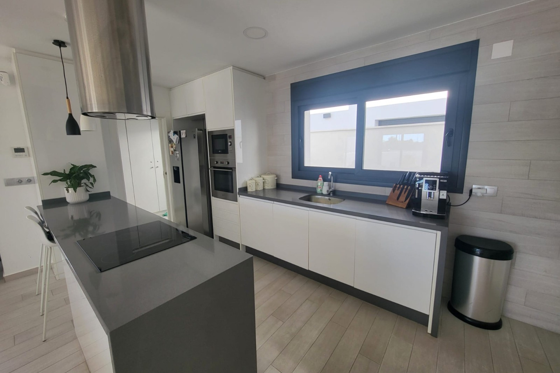 Resale - Town House - Daya Vieja