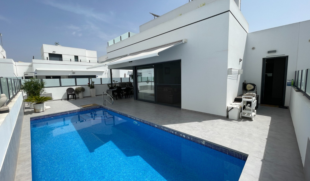 Resale - Town House - Dolores - Alicante
