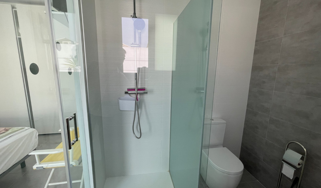 Resale - Town House - Dolores - Alicante