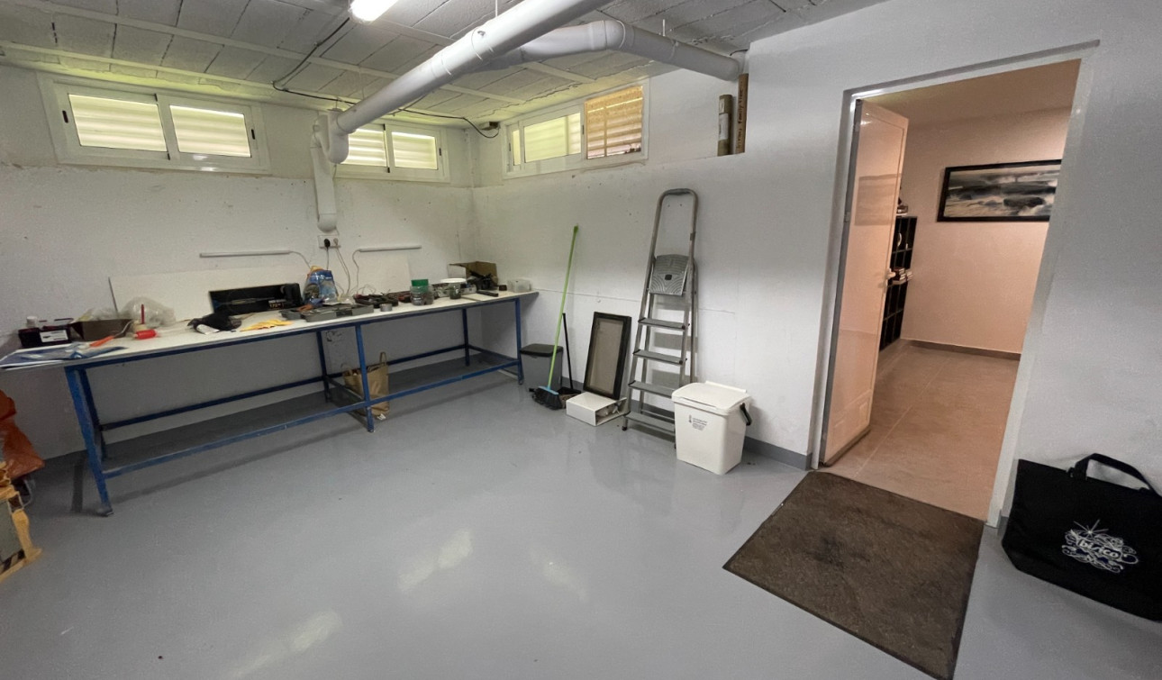 Resale - Town House - Dolores - Alicante