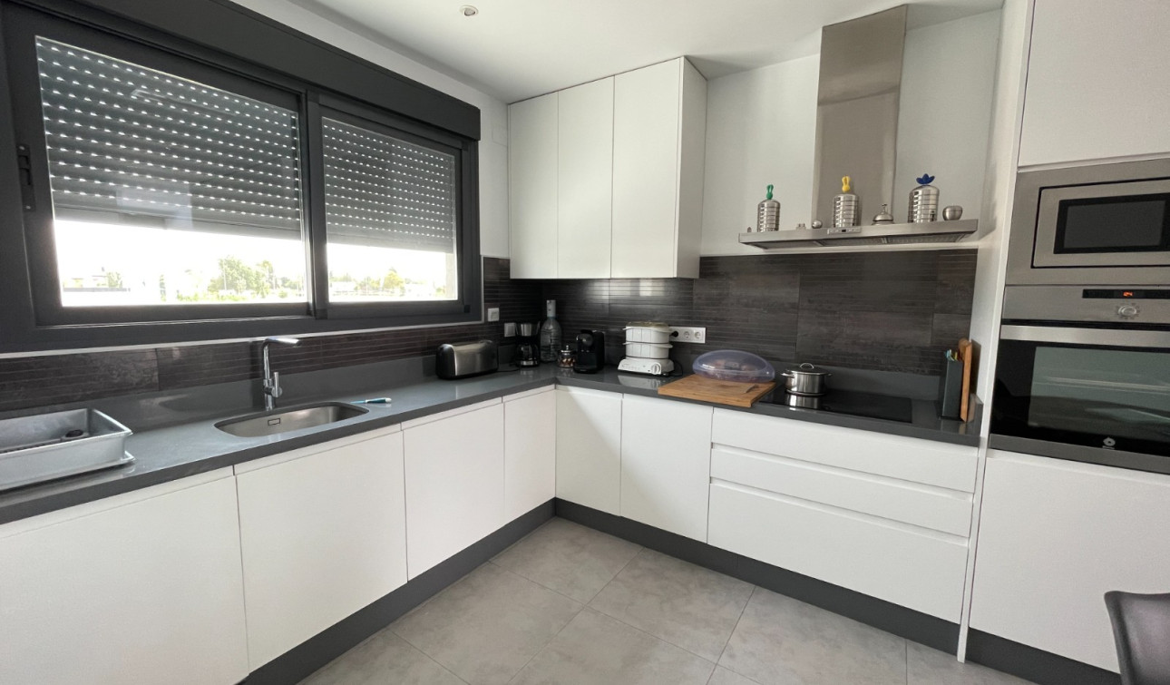 Resale - Town House - Dolores - Alicante