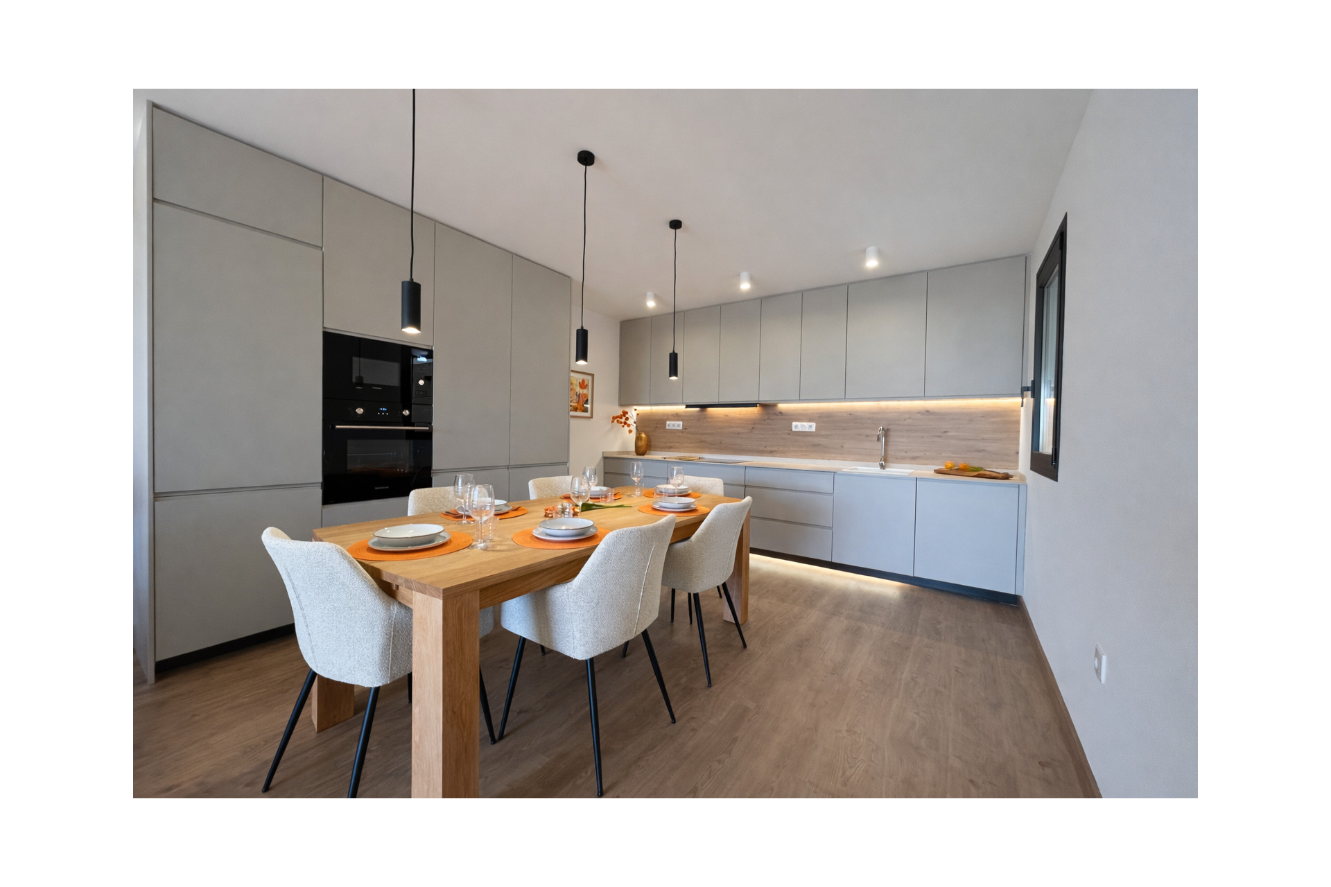Resale - Town House - Dolores - Pueblo