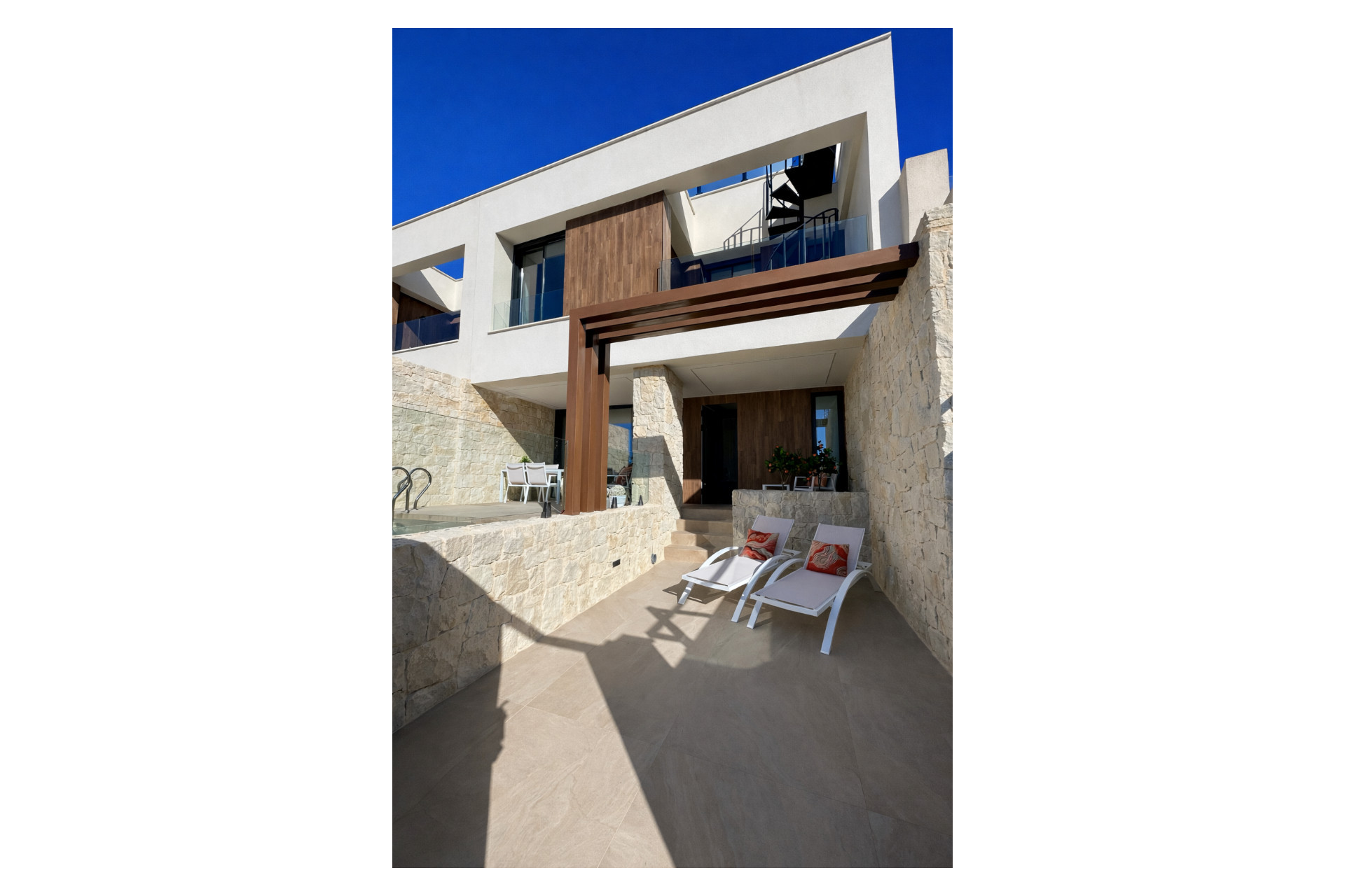 Resale - Town House - Dolores - Pueblo