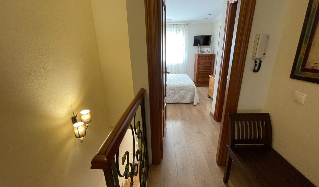 Resale - Town House - Elche - Center