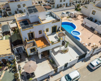 Resale - Town House - Entre Naranjos