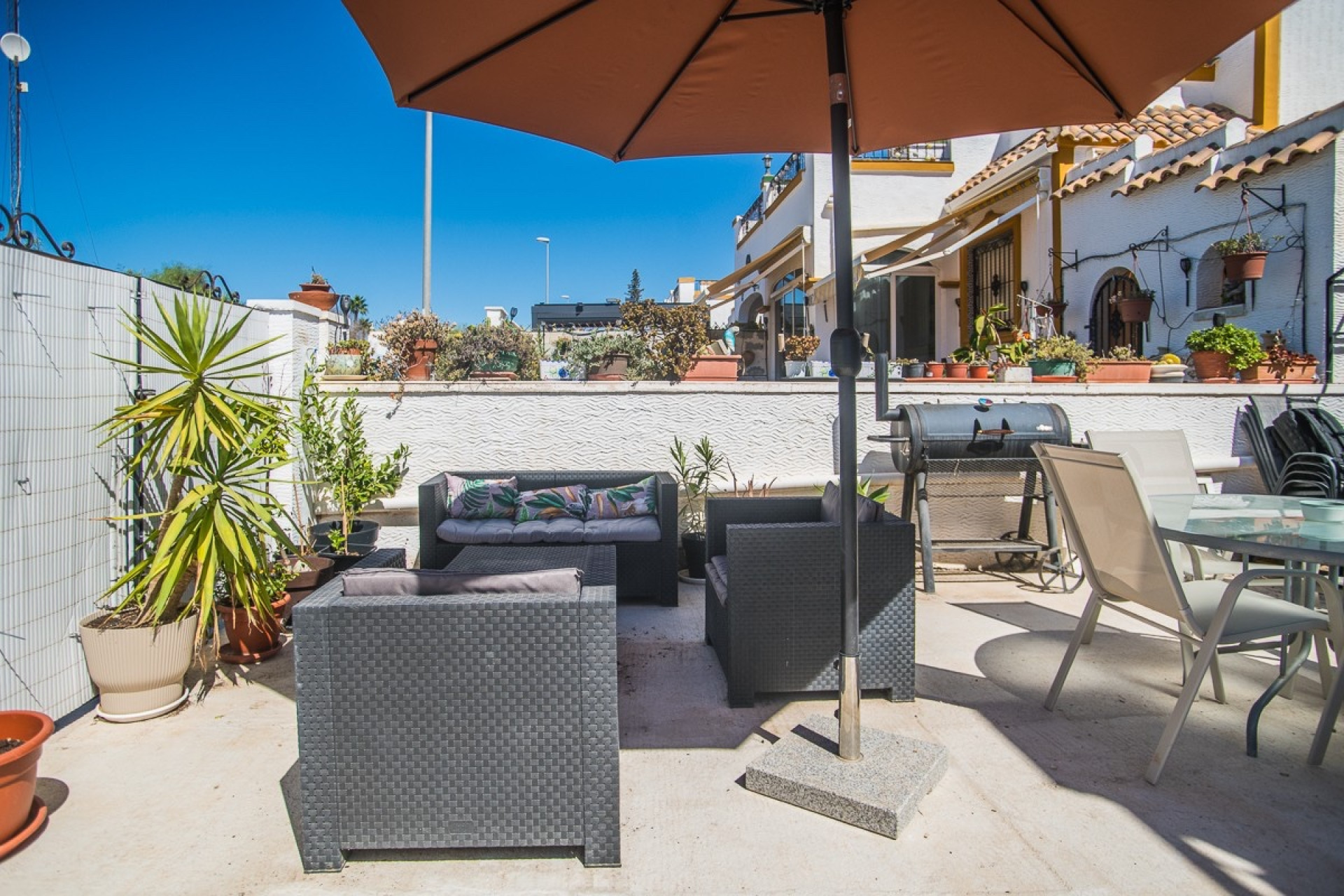 Resale - Town House - Entre Naranjos