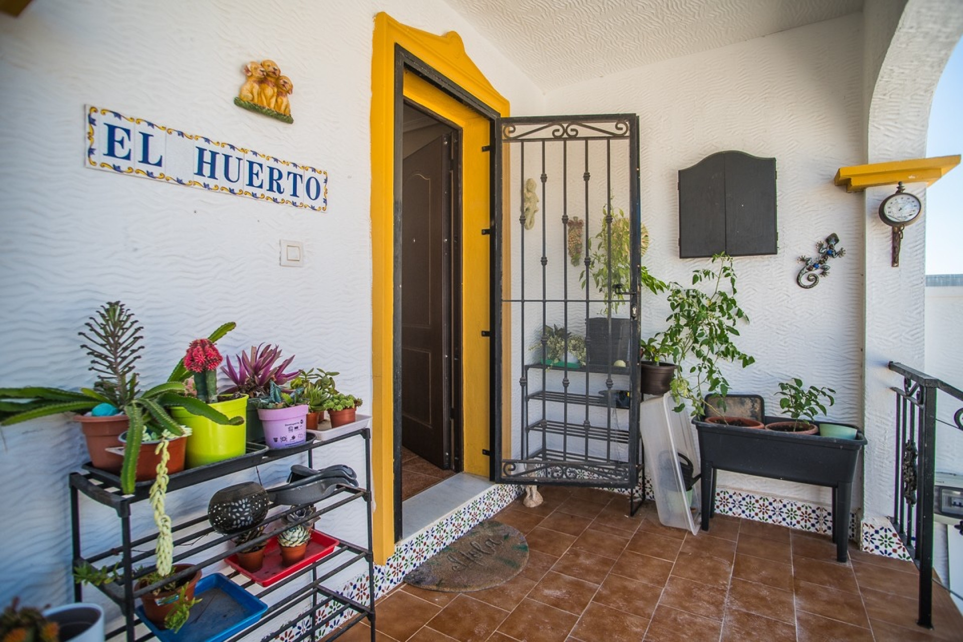 Resale - Town House - Entre Naranjos