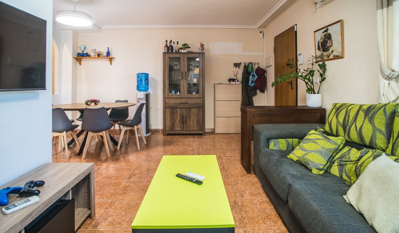 Resale - Town House - Entre Naranjos