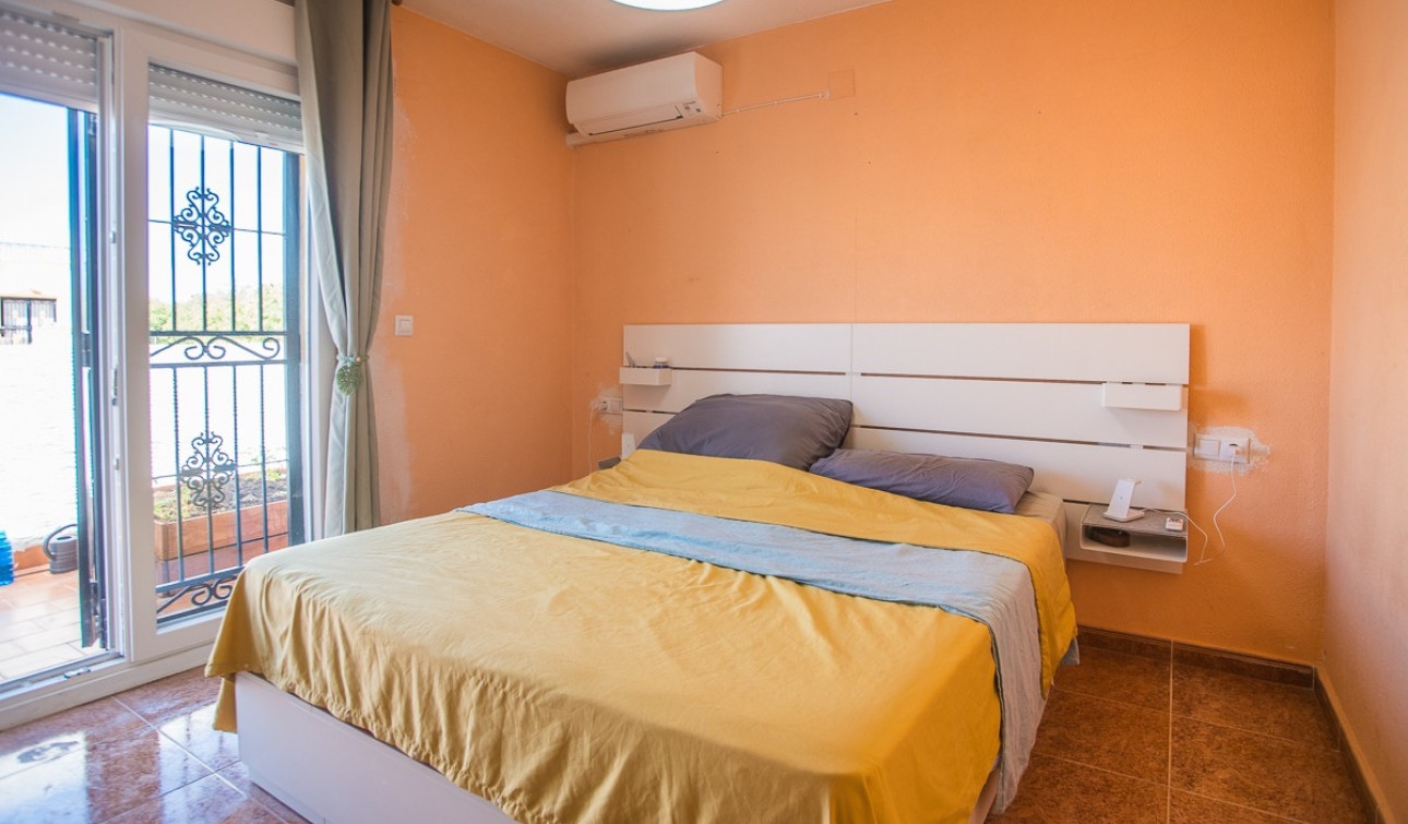 Resale - Town House - Entre Naranjos