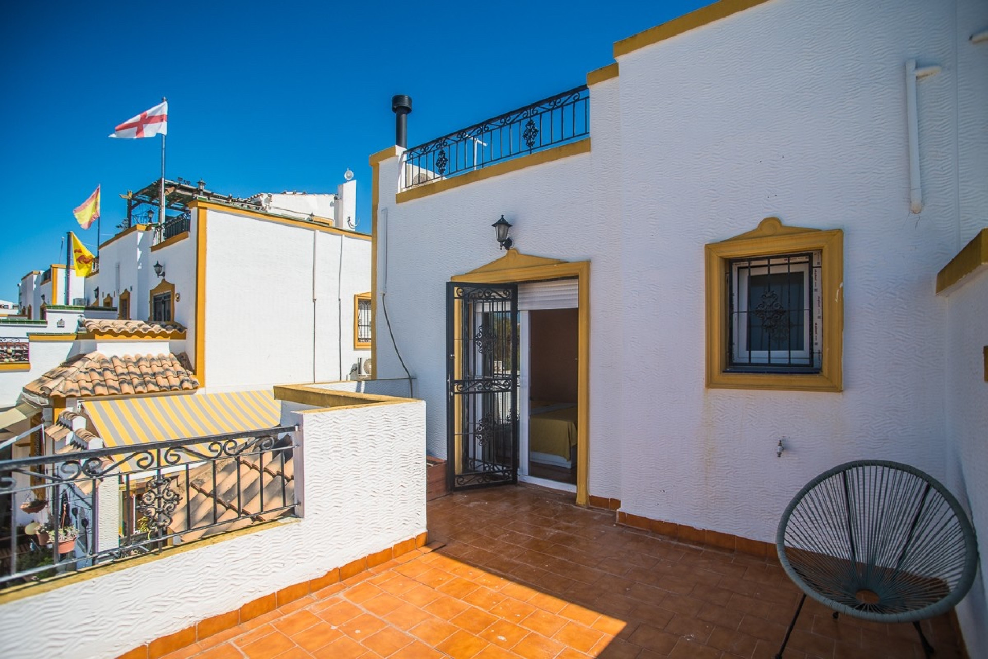 Resale - Town House - Entre Naranjos