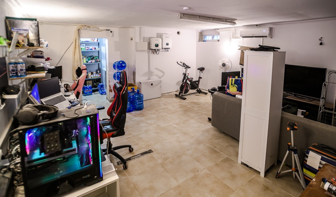 Resale - Town House - Entre Naranjos