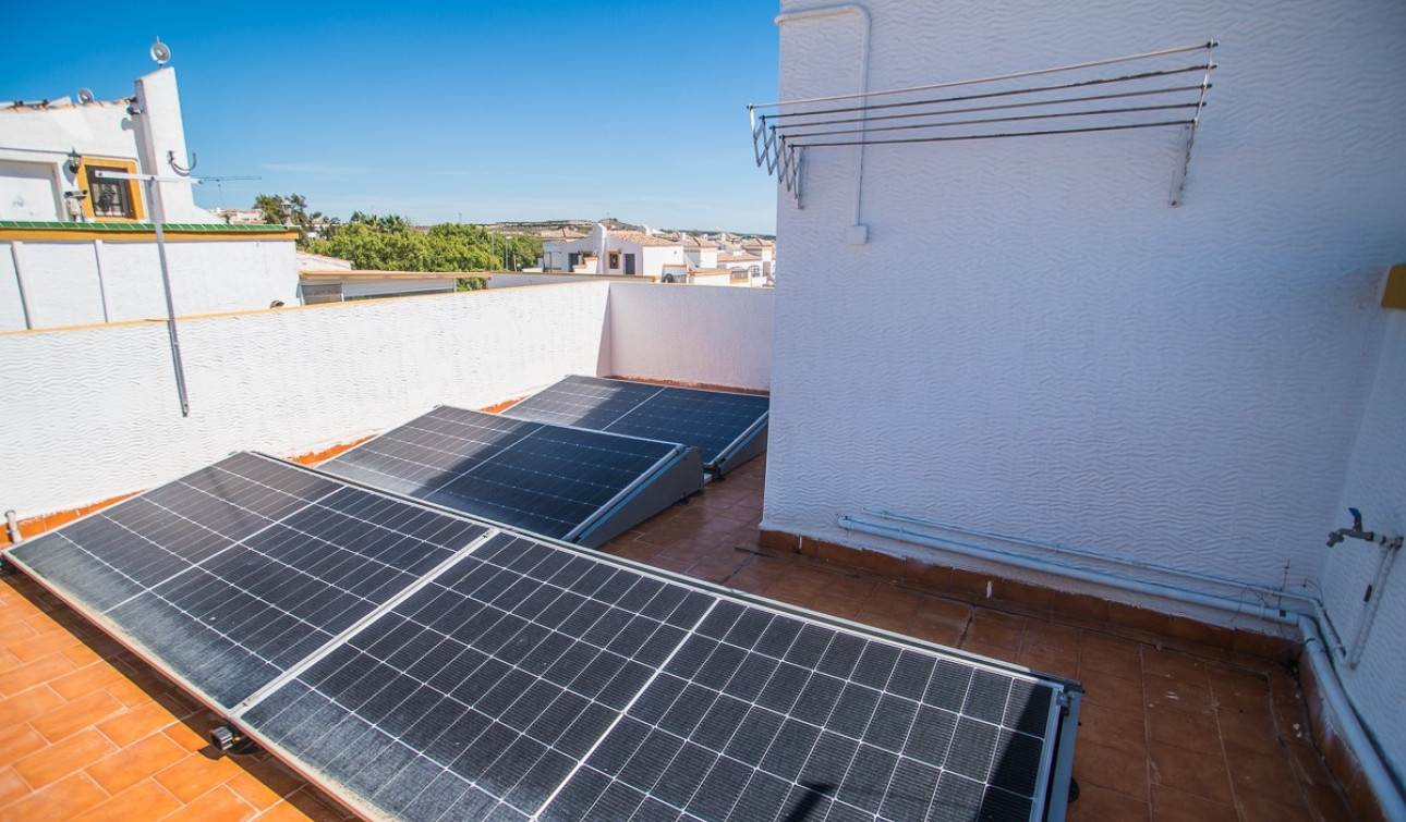 Resale - Town House - Entre Naranjos