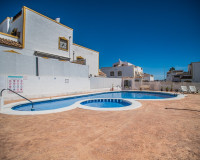 Resale - Town House - Entre Naranjos