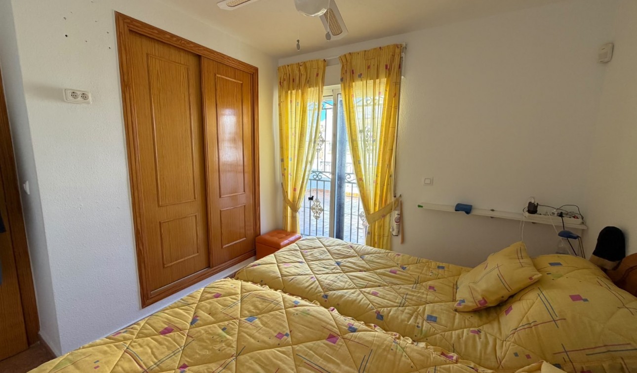 Resale - Town House - Entre Naranjos