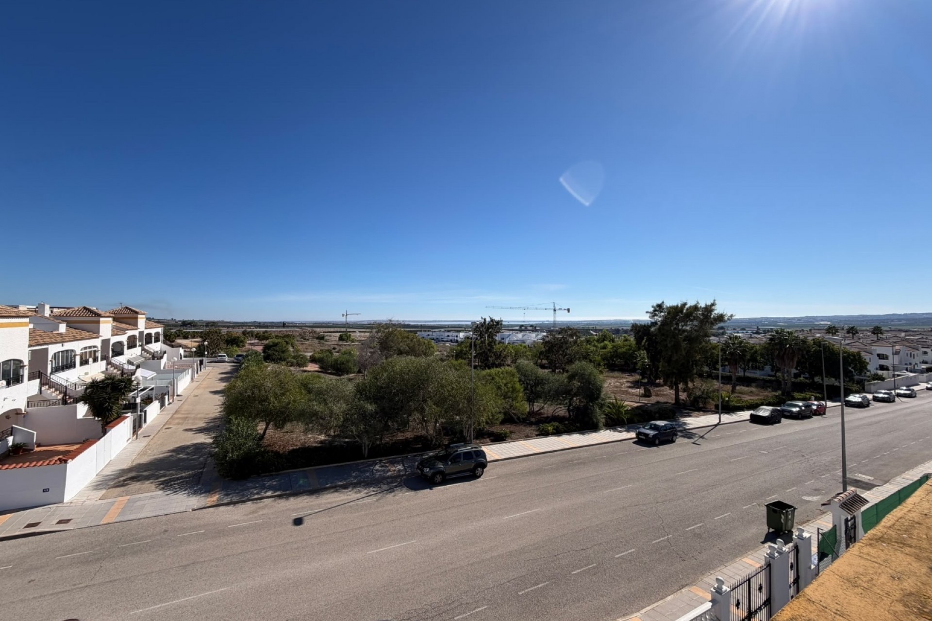 Resale - Town House - Entre Naranjos