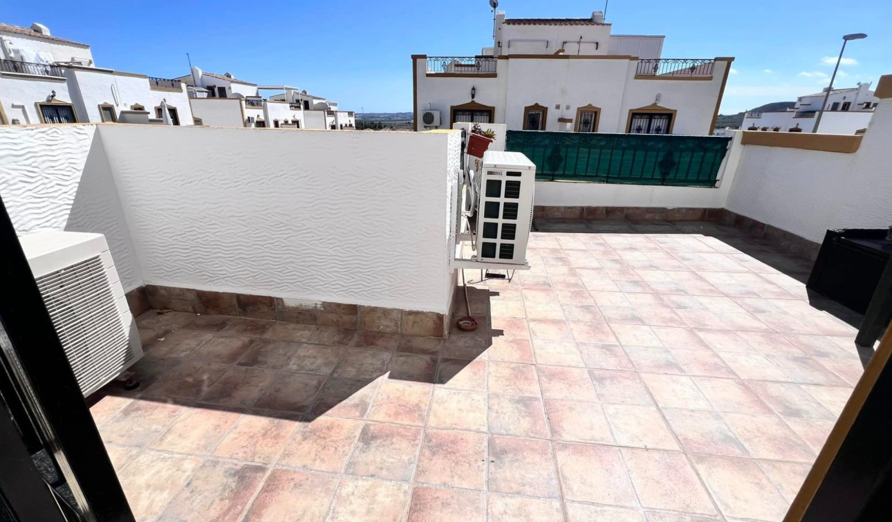 Resale - Town House - Entre Naranjos