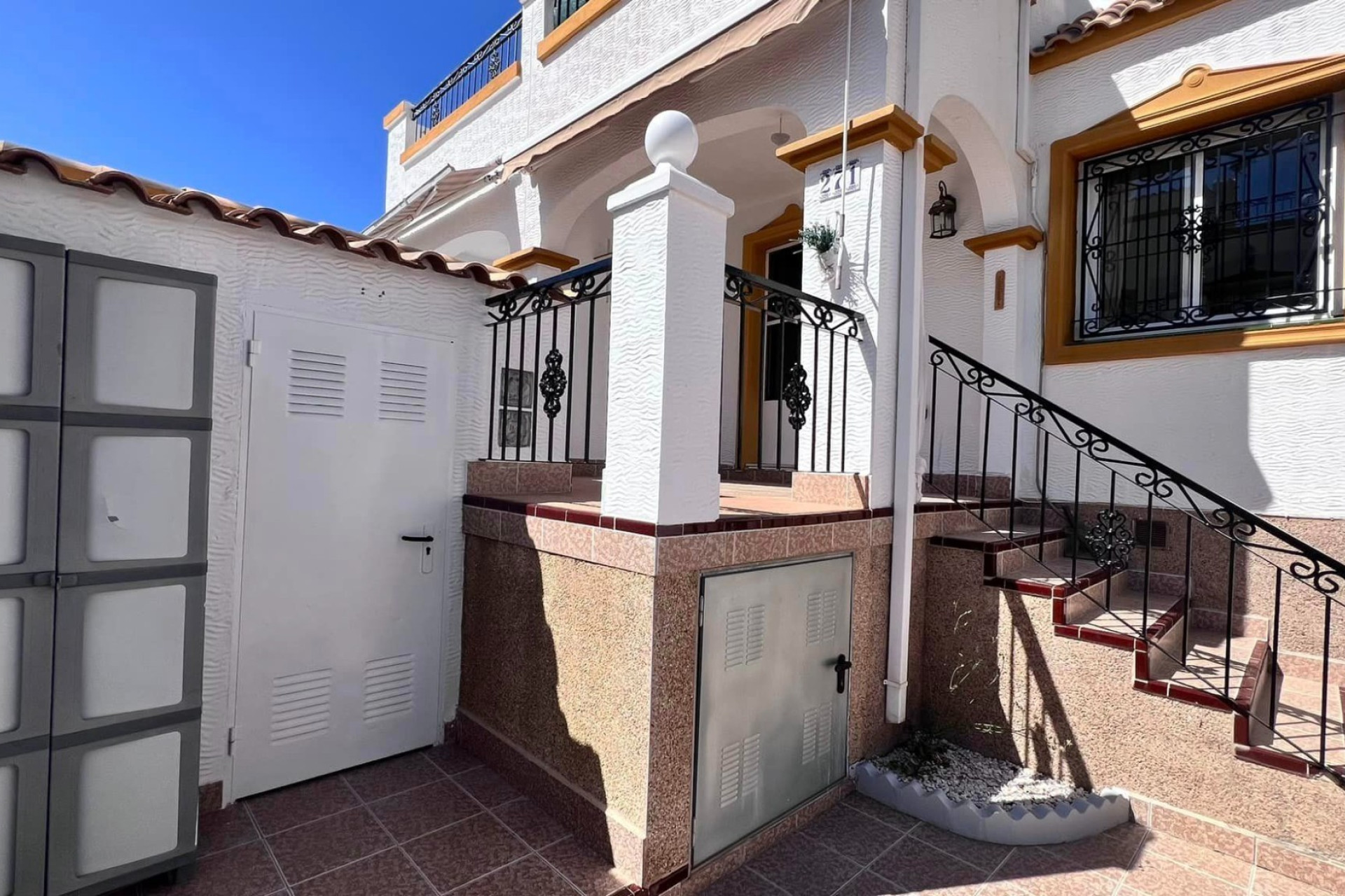 Resale - Town House - Entre Naranjos