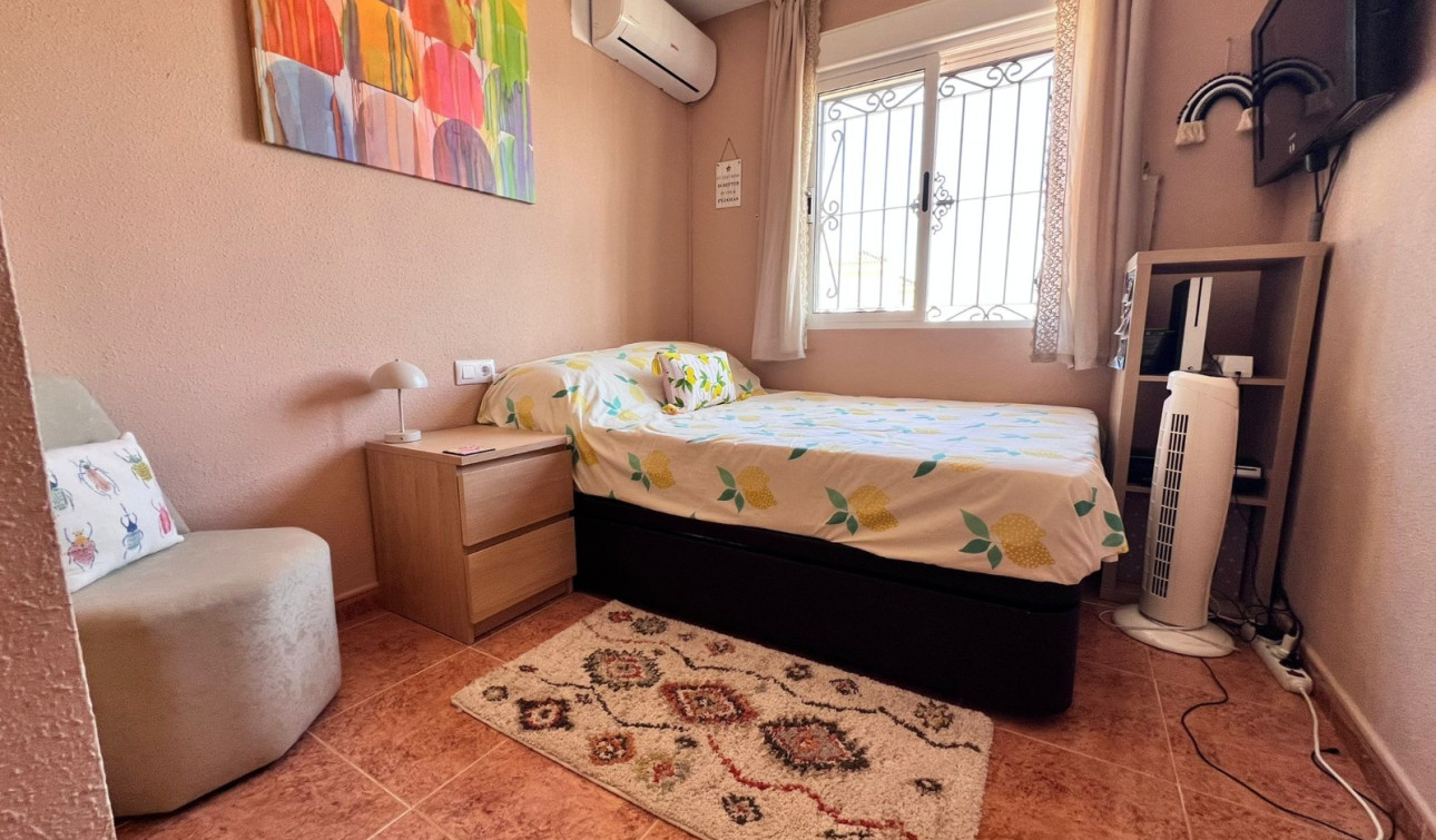 Resale - Town House - Entre Naranjos