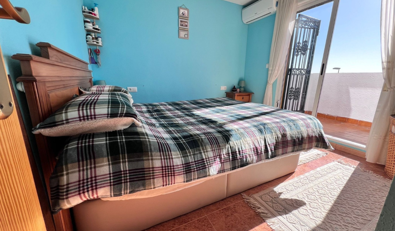 Resale - Town House - Entre Naranjos