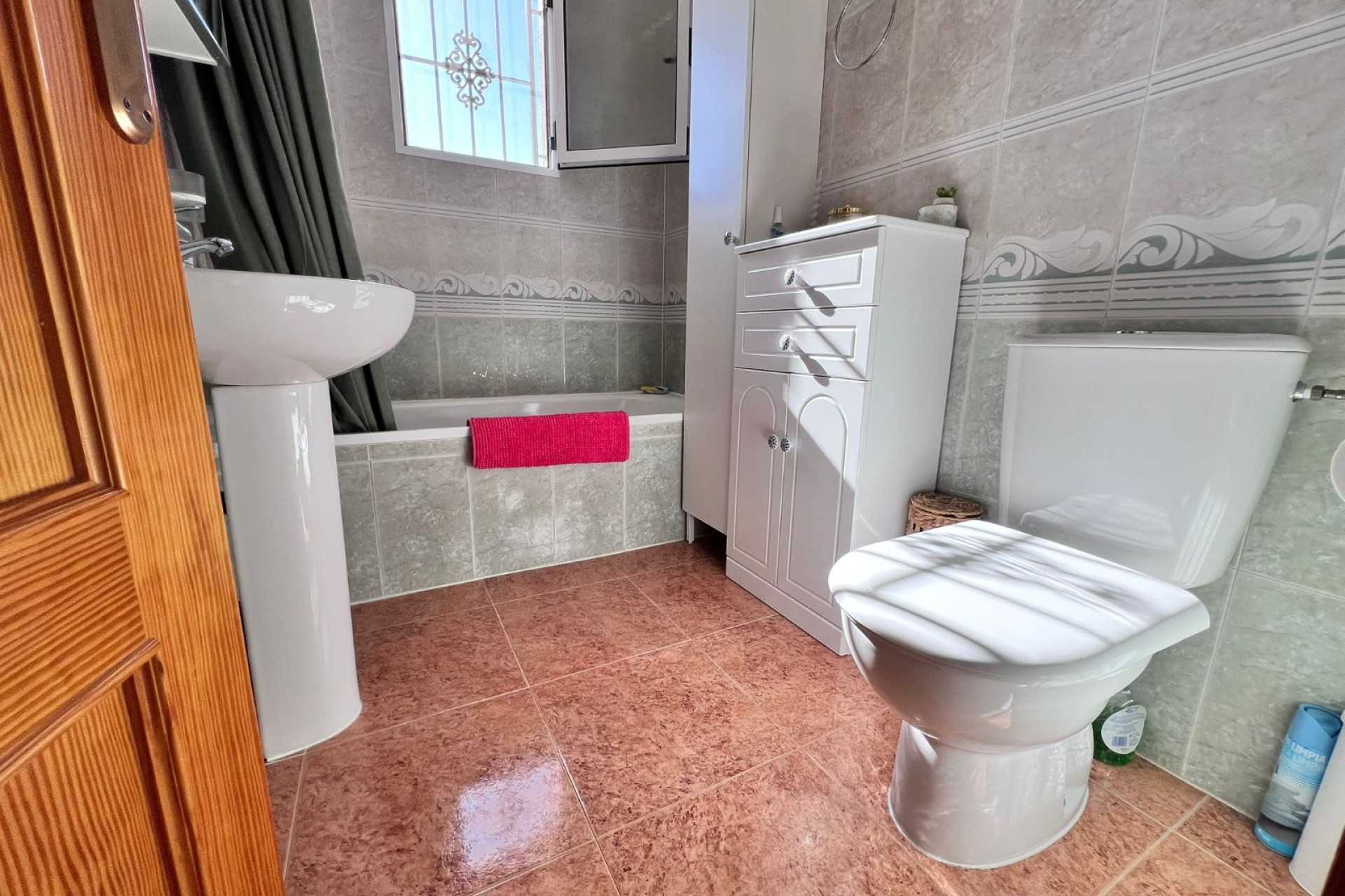 Resale - Town House - Entre Naranjos