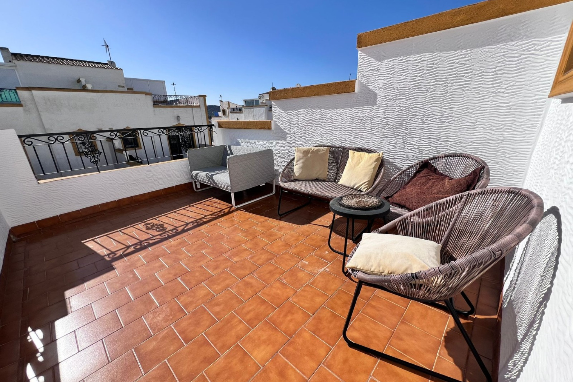 Resale - Town House - Entre Naranjos