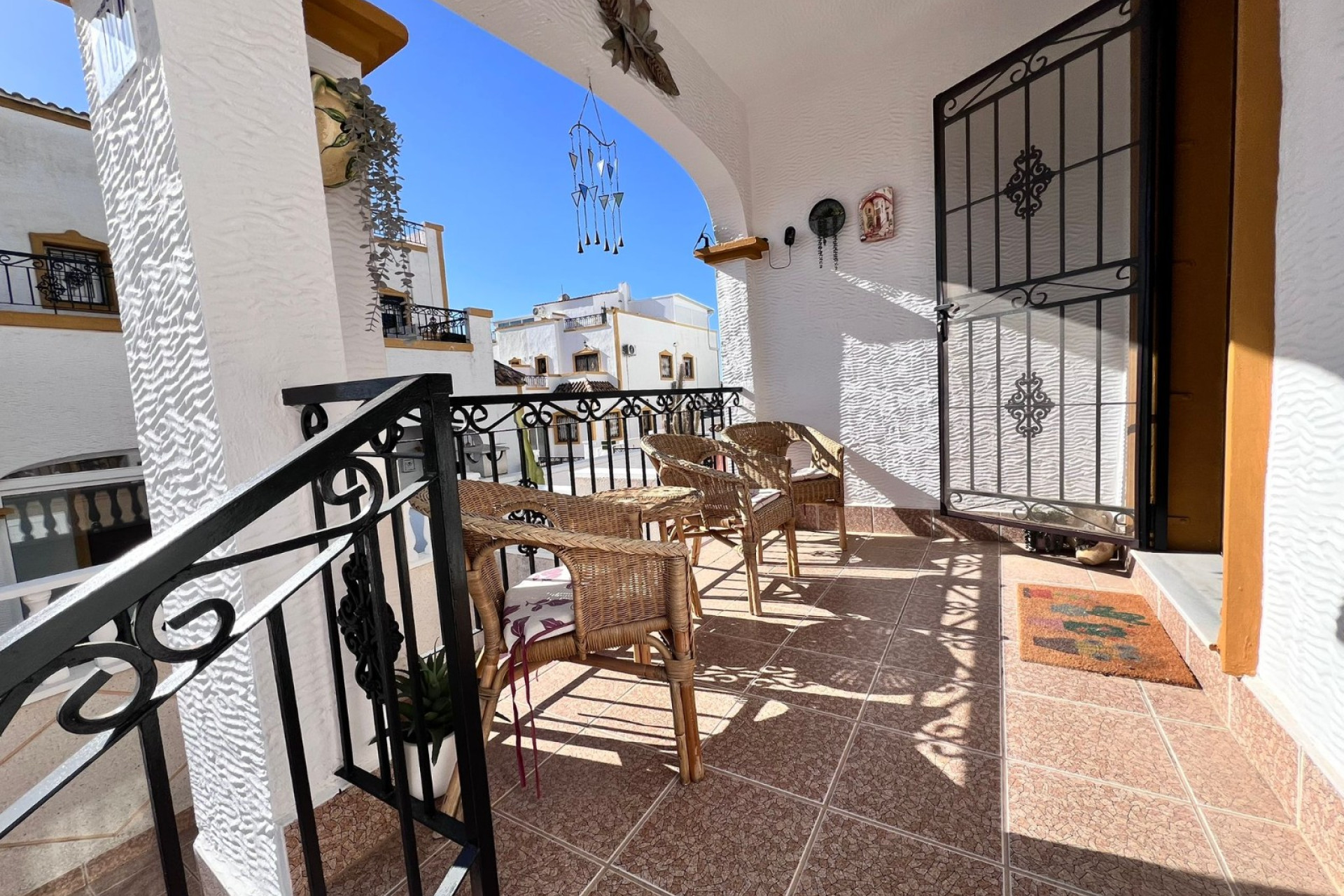 Resale - Town House - Entre Naranjos
