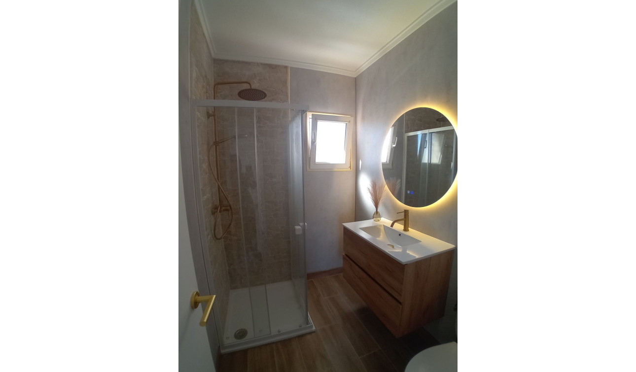 Resale - Town House - La Mata