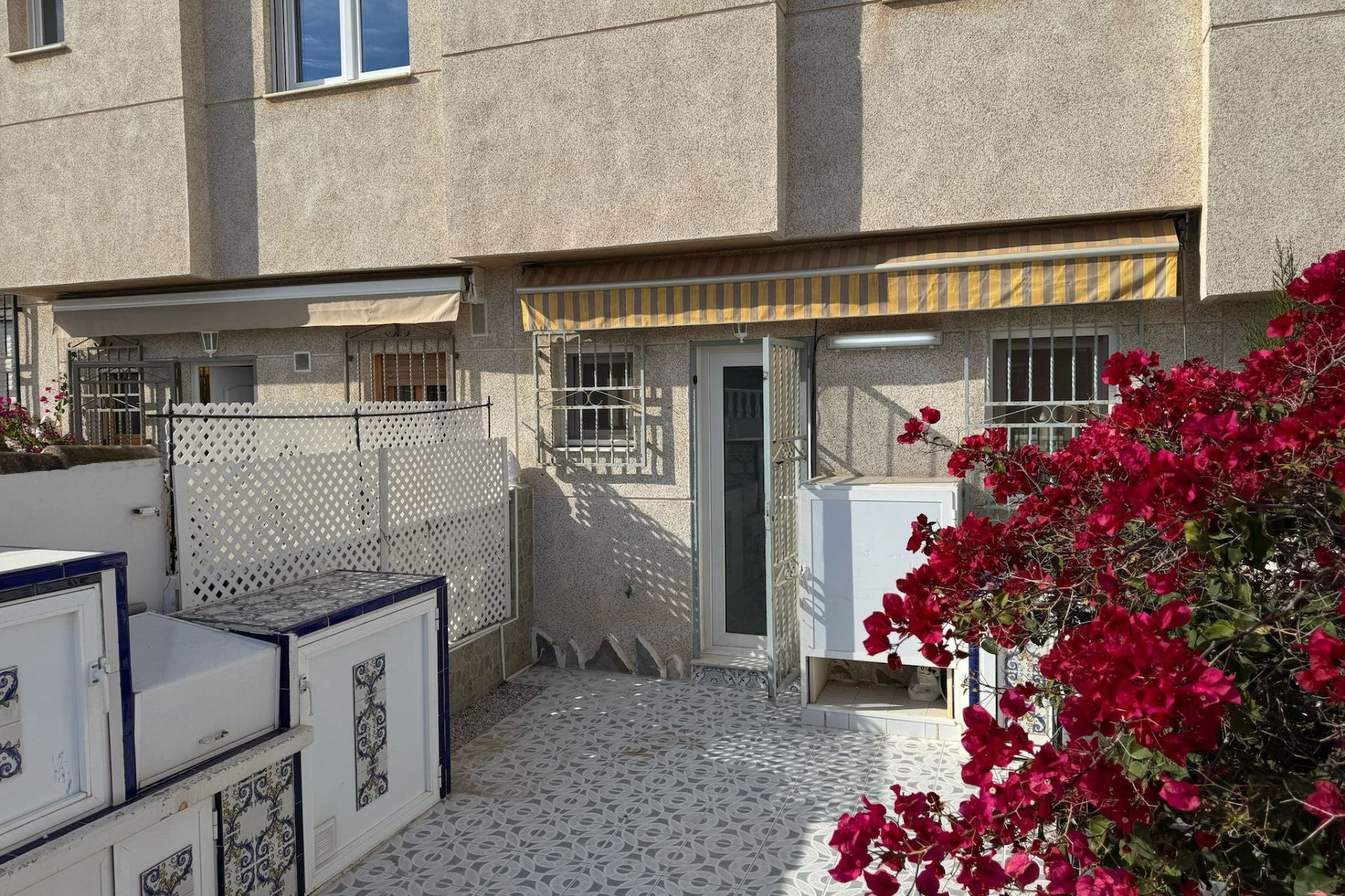 Resale - Town House - La Mata