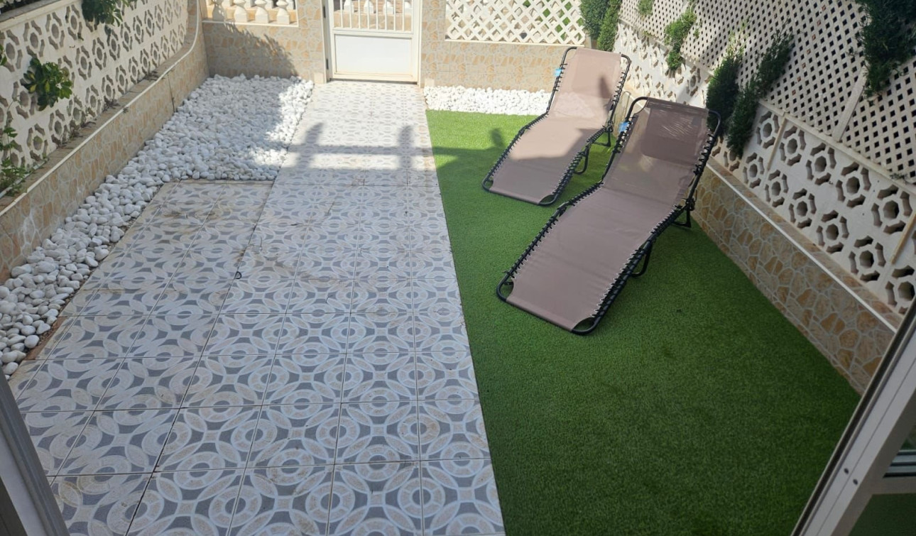 Resale - Town House - La Mata