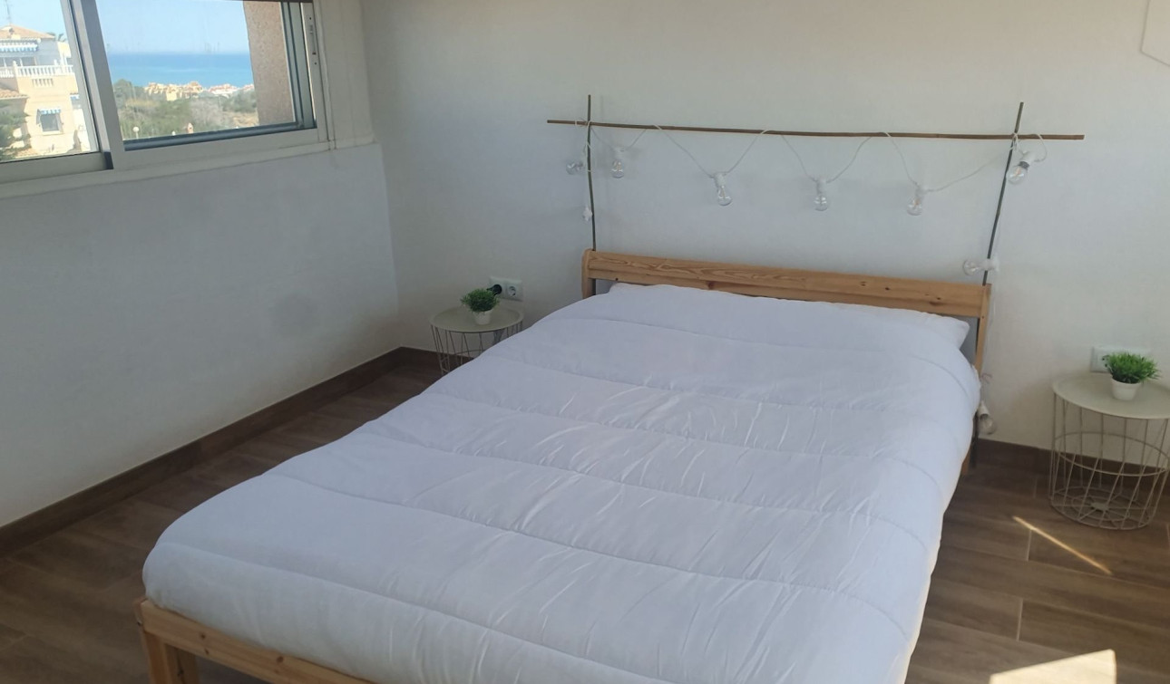 Resale - Town House - La Mata