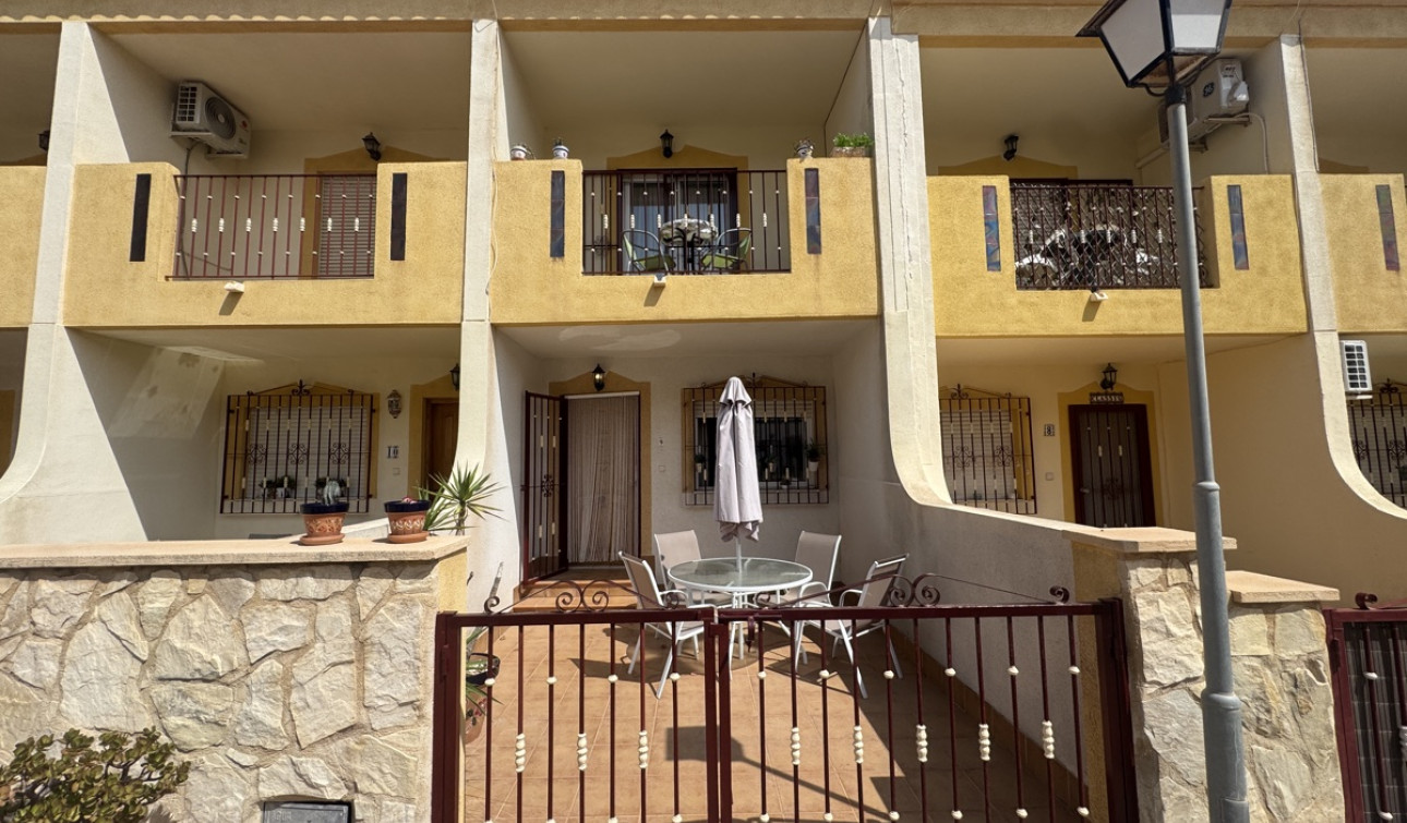 Resale - Town House - La Zenia