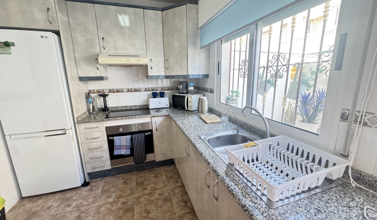 Resale - Town House - La Zenia