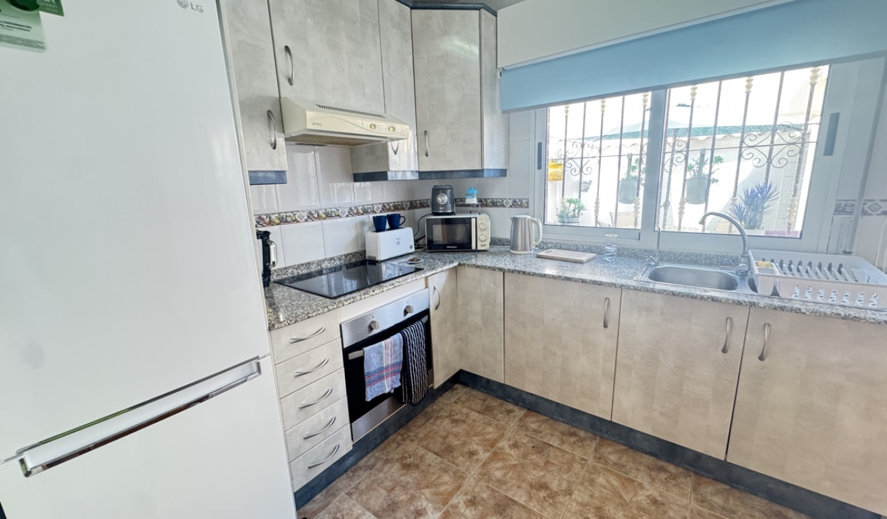 Resale - Town House - La Zenia