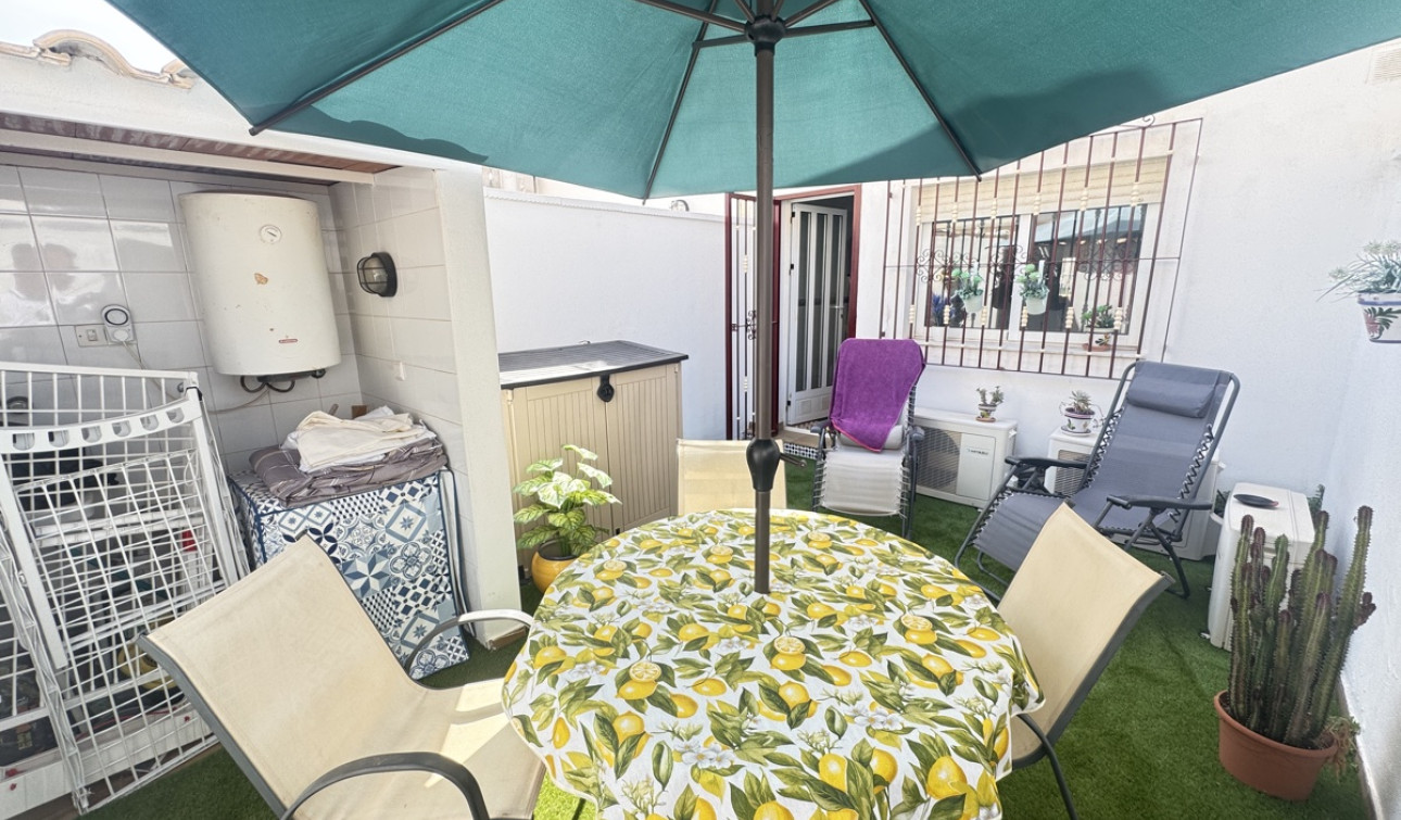 Resale - Town House - La Zenia